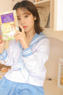 女保险公司销售员3